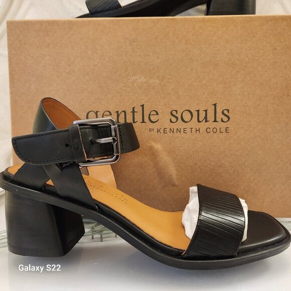 Gentle Souls Black Leather " Maddy" Block Heeled Sandals. NIB. Size 6.5 - Picture 1 of 10